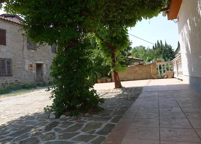 Rosemary * לוסיה